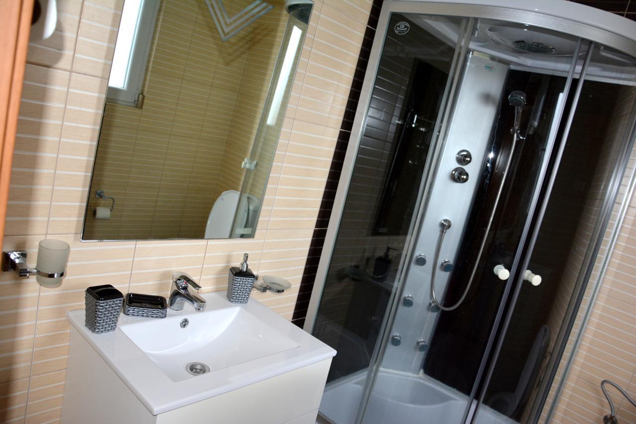 Montenegro Hostel B&B Podgorica Exterior photo